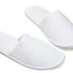 Bathroom slipper close toe