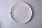 Round Rimless plate 27cm 1